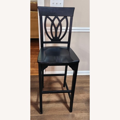 Used Pier One Stool for sale on AptDeco