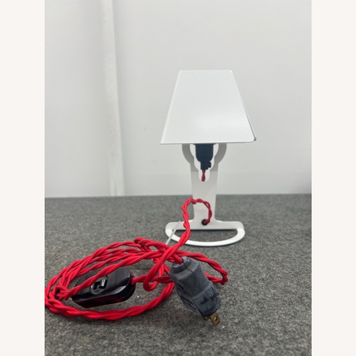 Used White Metal Table Lamp for sale on AptDeco