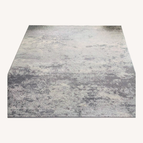 Used Safavieh Brentwood Rug for sale on AptDeco