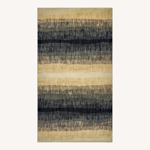 Used Wayfair Area Rug 9' x 12' for sale on AptDeco