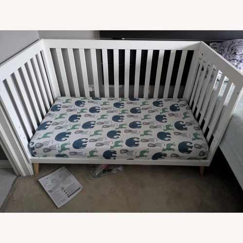 Used Delta children 4 in 1 crib for sale on AptDeco