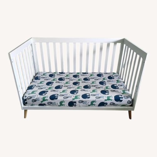 Used Delta children 4 in 1 crib for sale on AptDeco