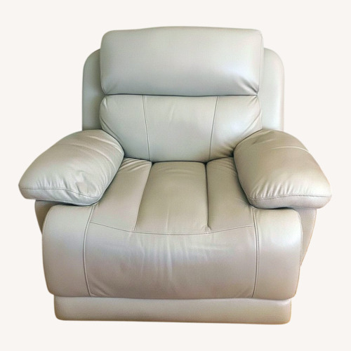 Used Value City Recliner for sale on AptDeco