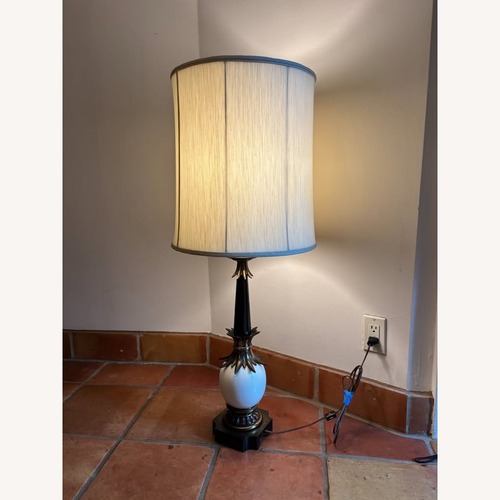 Used Stiffel Ostrich Egg Lamp for sale on AptDeco