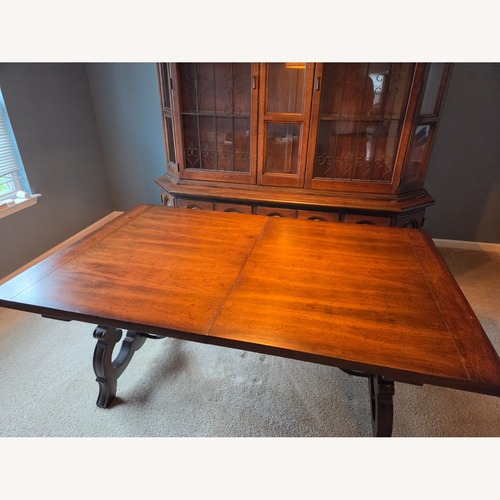 Used Dining room table with chairs for sale on AptDeco