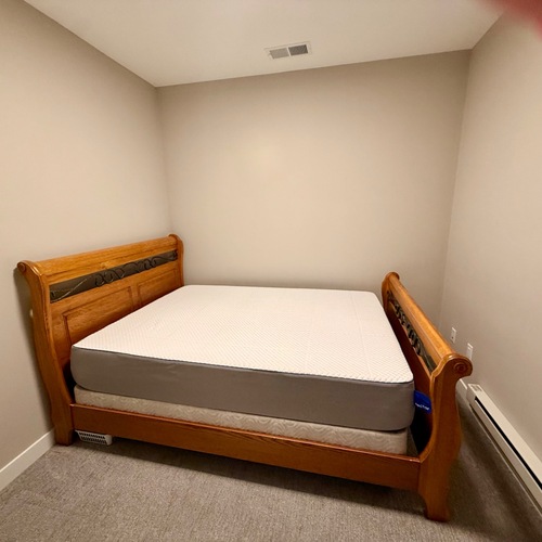 Used Queen Size Sleigh Bed for sale on AptDeco