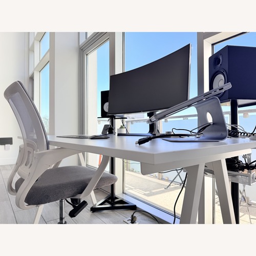 Used Ergonomic Office Chair - Mesh Back for sale on AptDeco