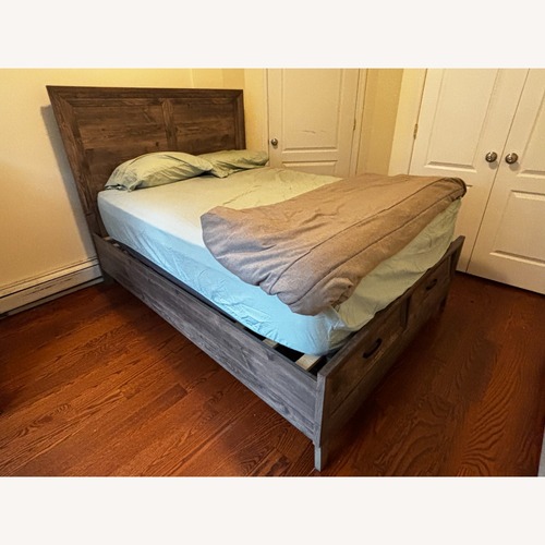 Used Anquenette queen storage platform bed for sale on AptDeco