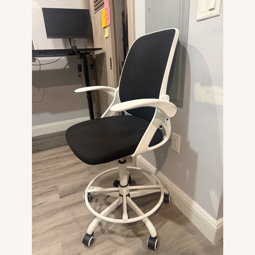 Used Amazon White Office Chair with Flip up Armrests  for sale on AptDeco