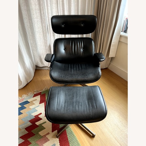Used Vintage Eames Style Lounge Chair made by Selig for sale on AptDeco