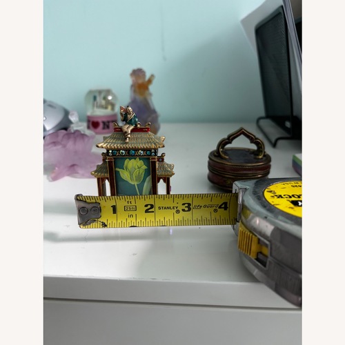 Used Jay Strongwater Gold Metal Picture Frame for sale on AptDeco