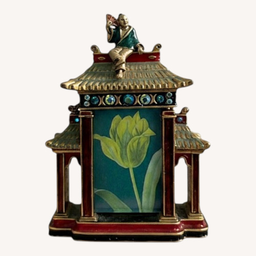Used Jay Strongwater Gold Metal Picture Frame for sale on AptDeco
