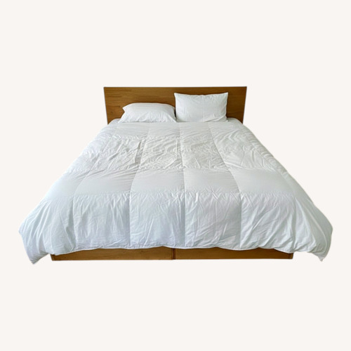 Used Wood Queen Bed for sale on AptDeco