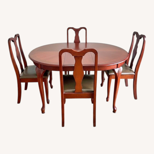 Used Dining Table Set (6 seats) for sale on AptDeco