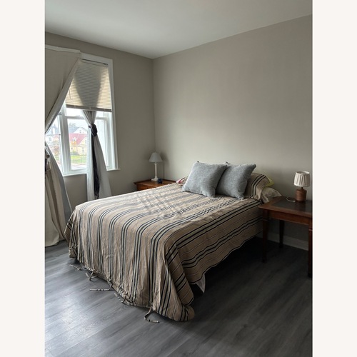 Used White Queen Bed for sale on AptDeco