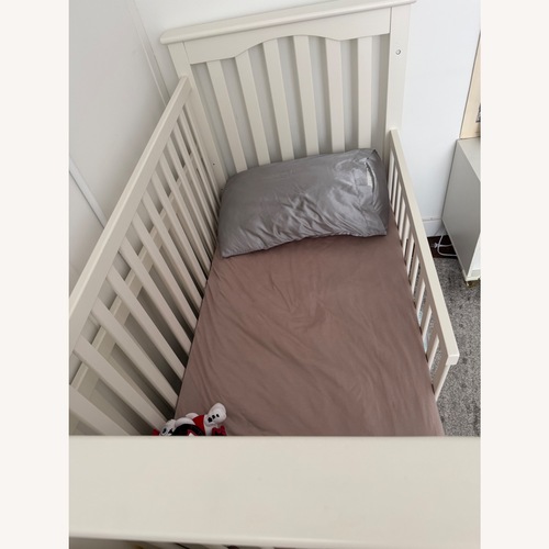 Used Pottery Barn Kids Kendall Crib for sale on AptDeco