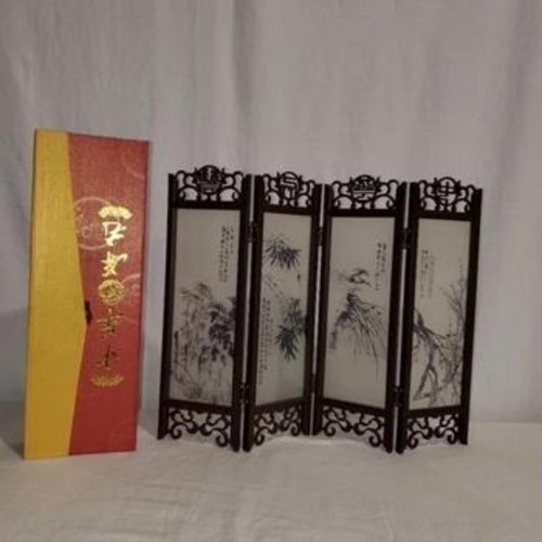 Used Asian Style Folding Screen Decor Desktop Divider for sale on AptDeco