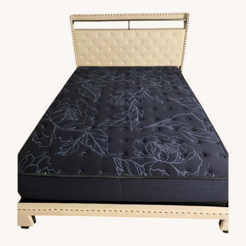 Used Queen Bed for sale on AptDeco