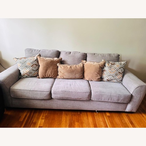 Used Raymour & Flanigan Light Gray 3+ Seater Sofa for sale on AptDeco