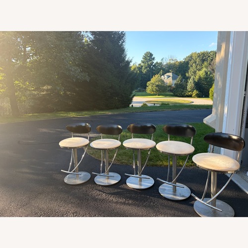 Used Elite Modern White Stool for sale on AptDeco