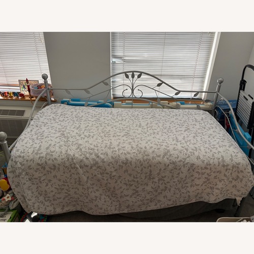 Used Daybed With Trundle for sale on AptDeco