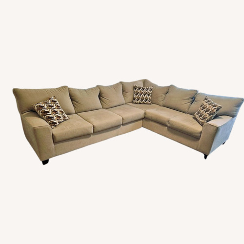 Used Femi Adeosun Light Gray 2 Pieces Sectional Sofa for sale on AptDeco