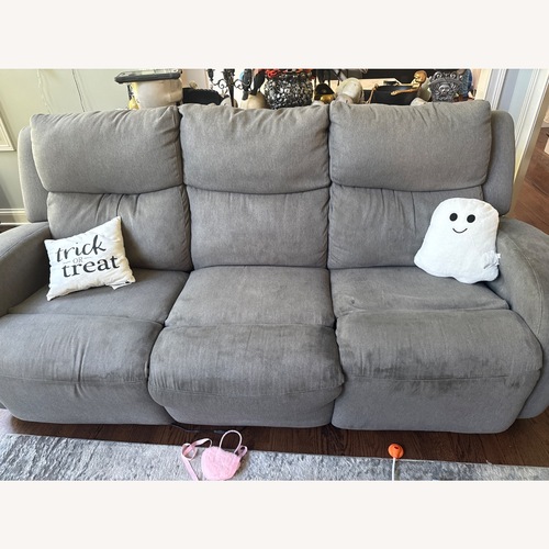 Used Art Van Light Gray Fabric 3+ Seater Sofas for sale on AptDeco