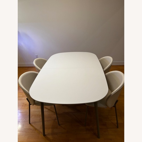 Used BoConcept Kingston White Leather Dining Set for sale on AptDeco