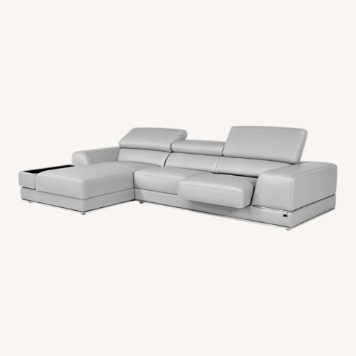 Used Zuri Furniture Light Brown 3+ Piece Sectional for sale on AptDeco