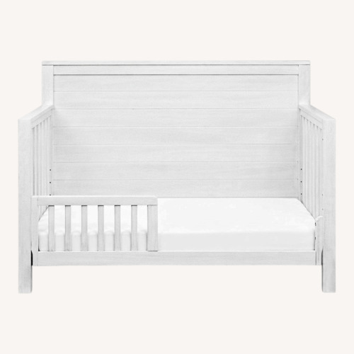 Used DaVinci Fairway 4-in-1 Convertible Crib for sale on AptDeco