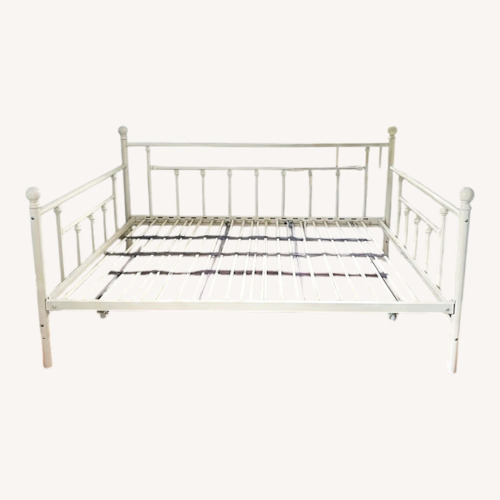 Used White Metal Daybed Full with Twin Trundle for sale on AptDeco