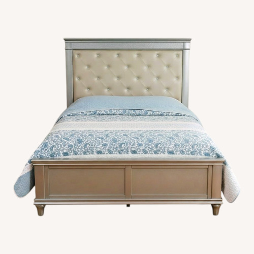 Used Bob's Discount Furniture Light Gray Queen Bed for sale on AptDeco