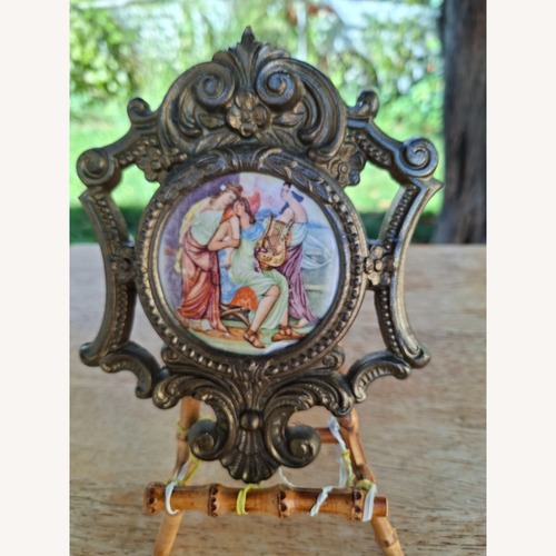 Used Vintage/Antique Finds Brass Décor for sale on AptDeco