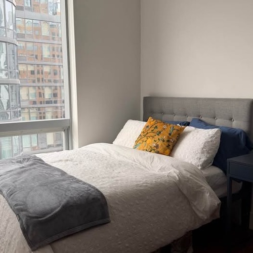 Used Full Size Bed for sale on AptDeco
