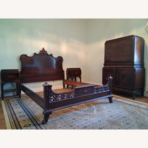 Used Vintage/Antique Dark Brown Wood Full Bed for sale on AptDeco