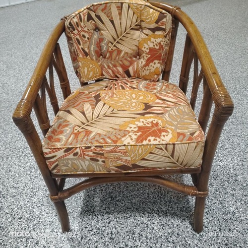 Used Vintage/Antique Fabric Accent Chair for sale on AptDeco