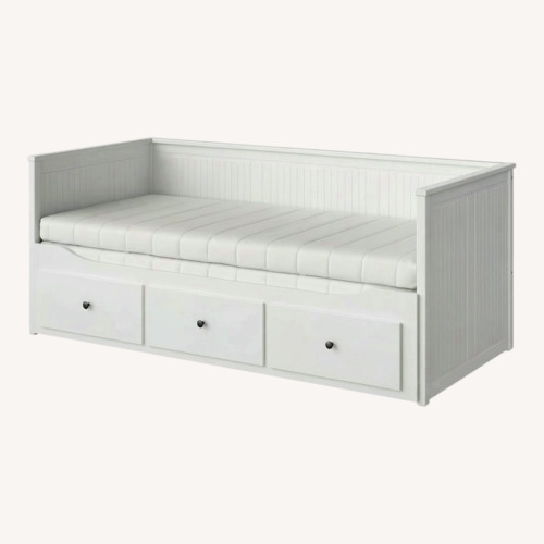 Used IKEA HEMNES Daybed with 3 Drawers for sale on AptDeco