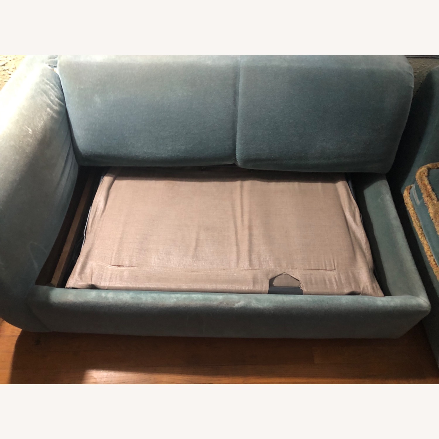 Velvet 3+ Piece Sectional - image-3