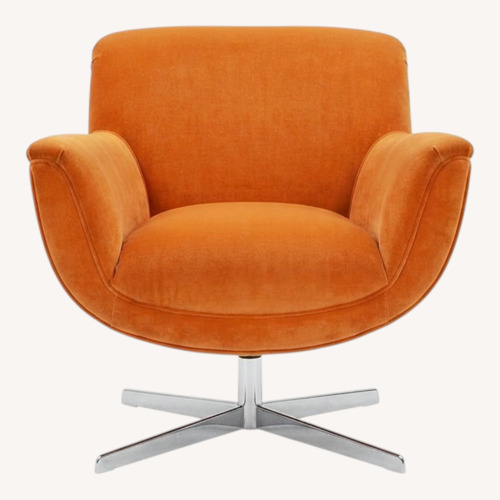 Used Orior Pop Chair in Dijon - 2 for sale on AptDeco