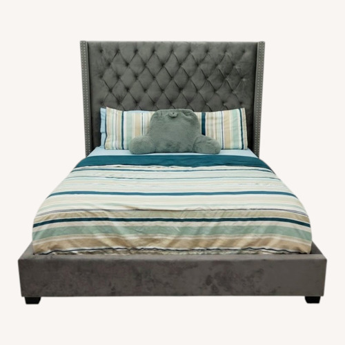 Used House of Hampton Queen Size Velvet Upholstered Bed for sale on AptDeco