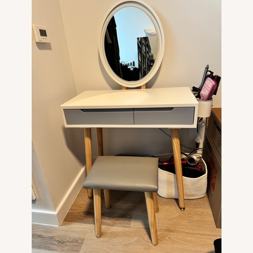 Used YOURLITE Vanity Table  for sale on AptDeco