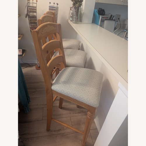 Used High Bar Chairs for sale on AptDeco