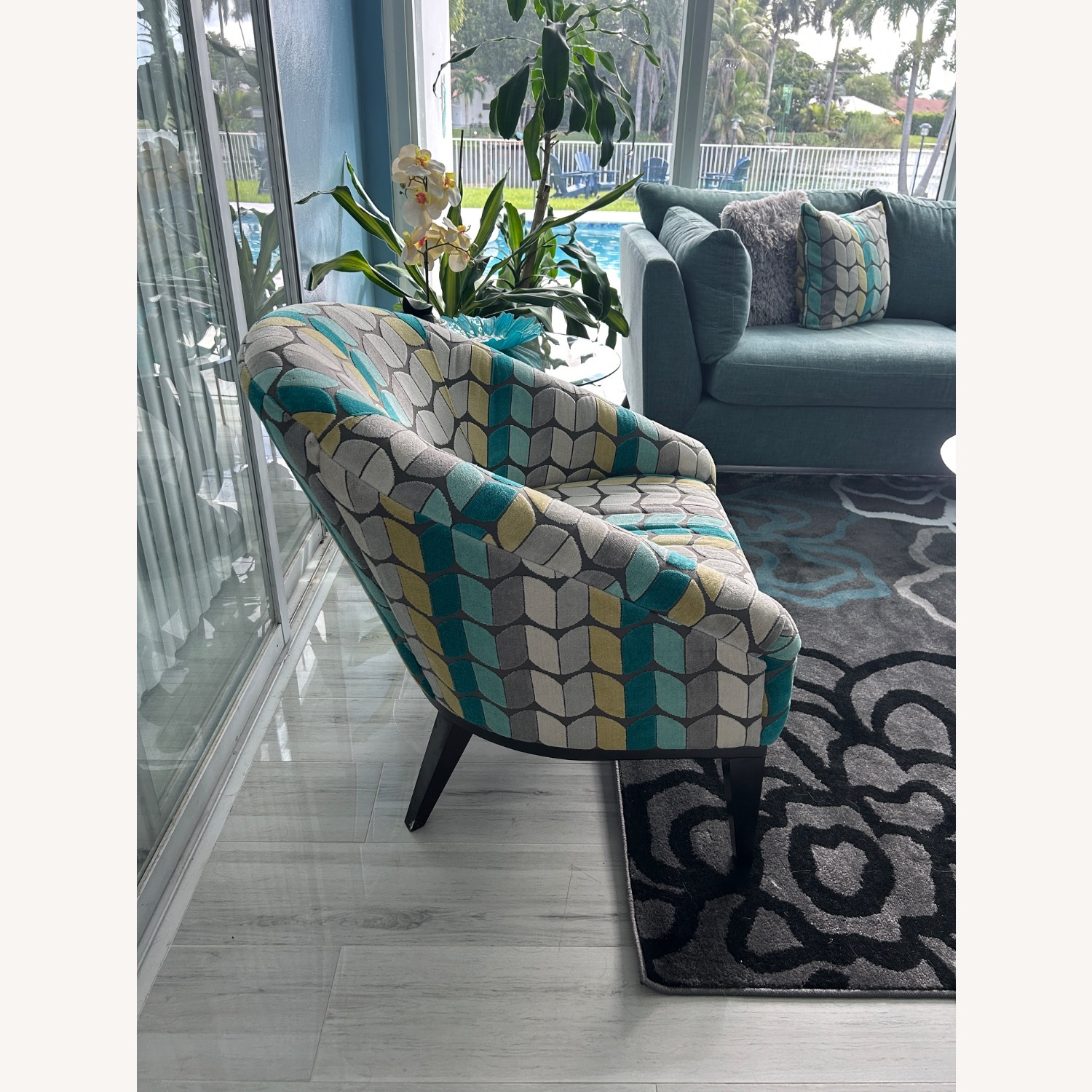 Pattern Accent Chair with 4 Matching Pillows - image-2