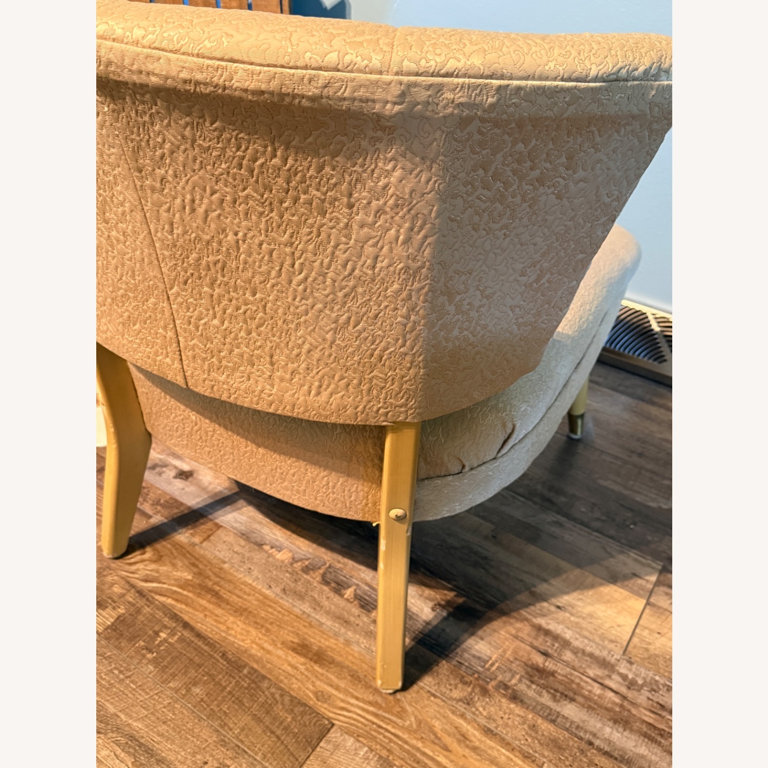 Vintage/Antique 50s Kroehler Like Champagne Slipper Chair  - image-5