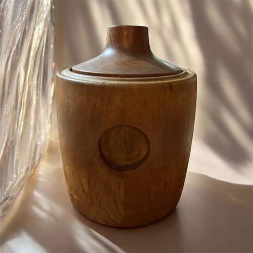 Used Vintage/Antique Light Brown Metal Décor for sale on AptDeco