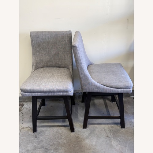 Used Bar Stools for sale on AptDeco