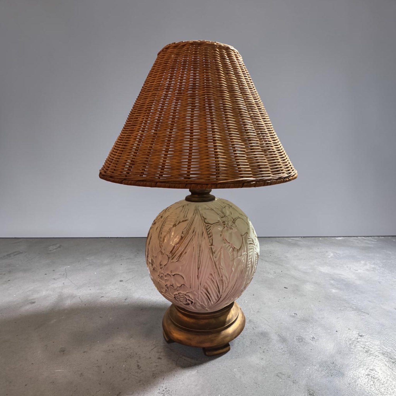 Vintage Haeger Pottery Lamp with Wicker Shade - image-5