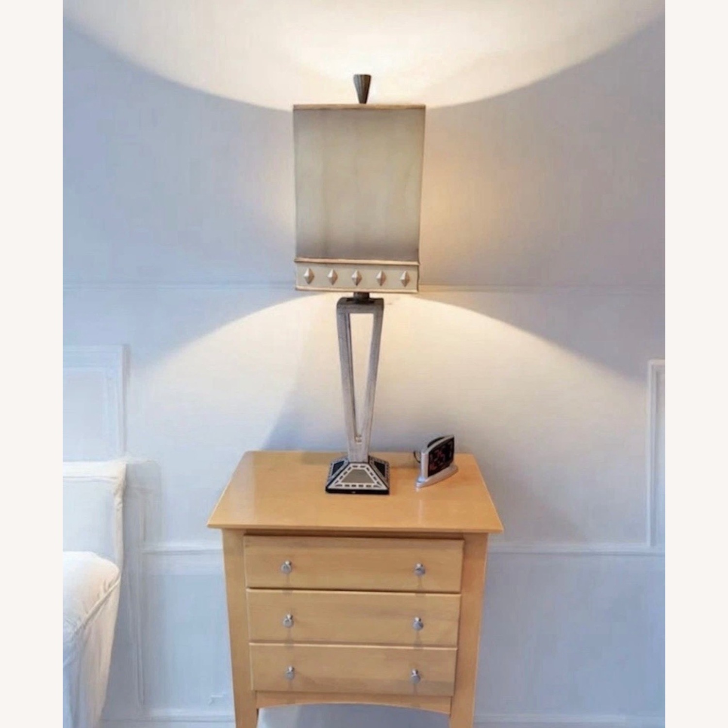 Vintage Artmax Lamp #7820 With Glass Shade - image-1