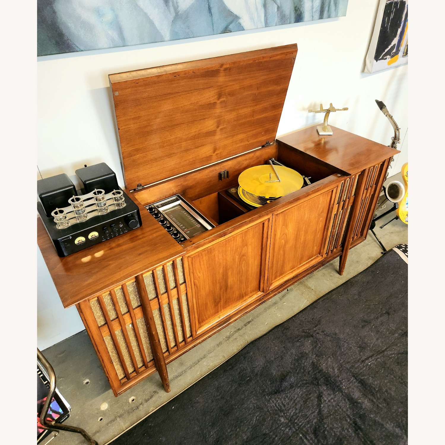 Vintage/Antique Light Brown Wood Sideboard - image-5
