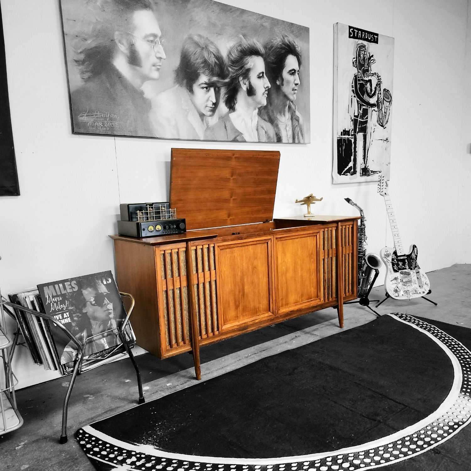 Vintage/Antique Light Brown Wood Sideboard - image-4